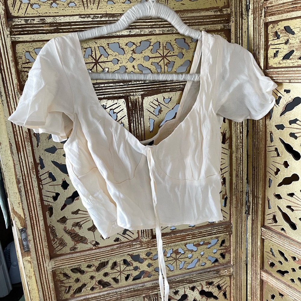 Forever 21 Cream Puff-Sleeve Tie-Front Crop Top